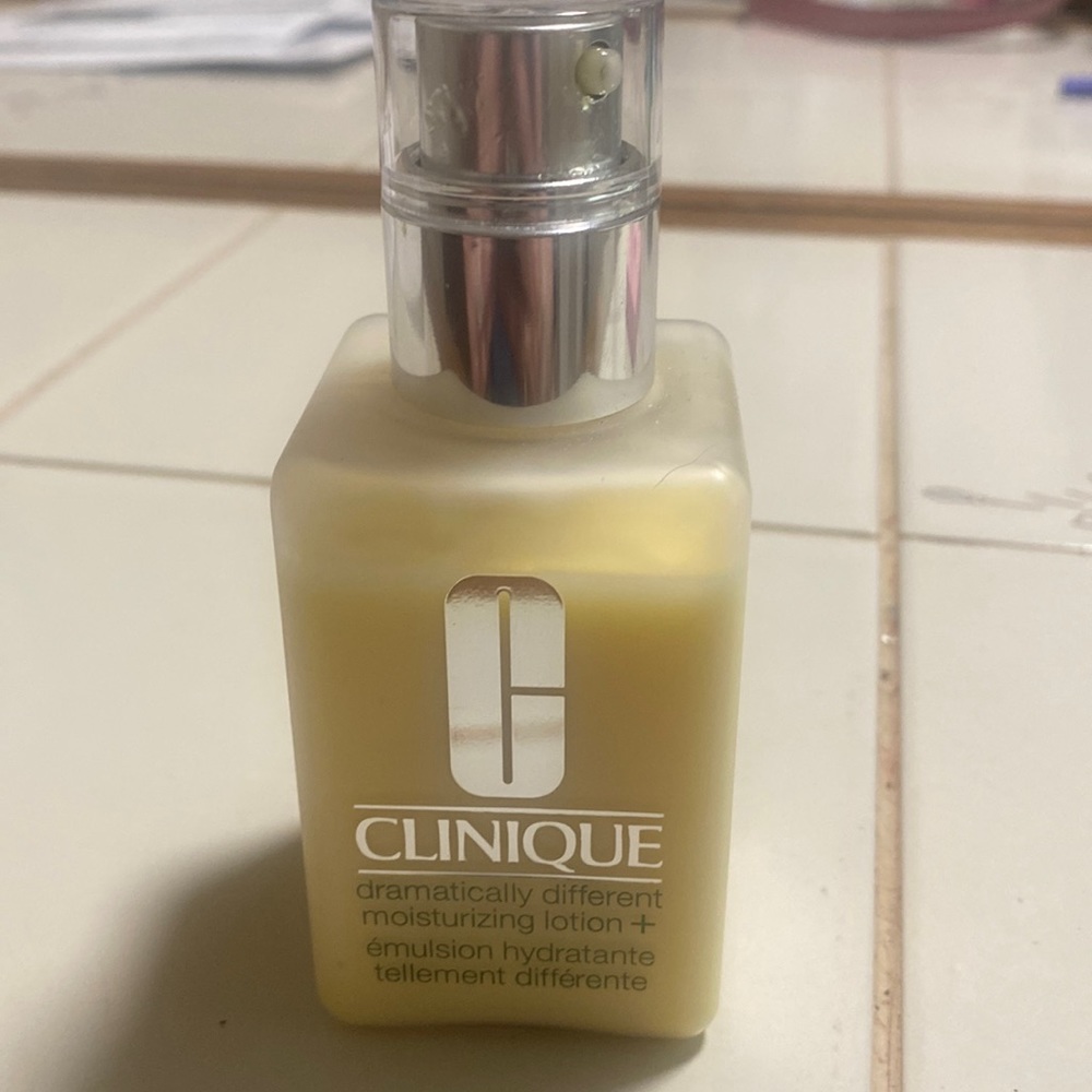 Clinique dramatically different moisturizing lotion